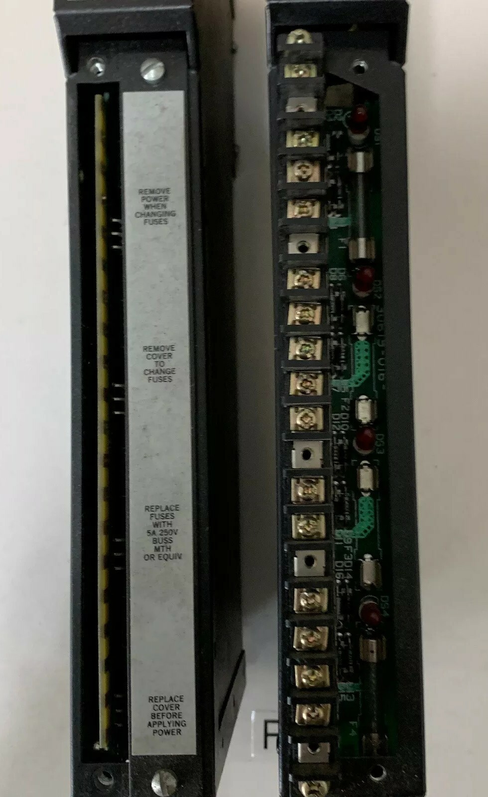 USED Square D 8030 ROM-221 SY/MAX 120VAC Output Module Series F2&E1 2 Total Unit