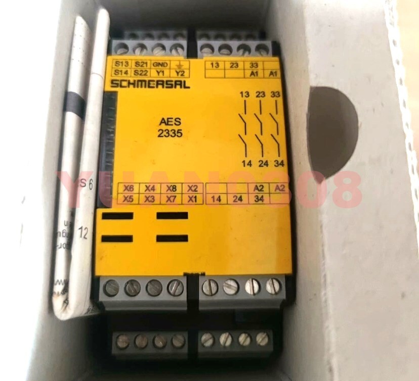 NEW SCHMERSAL AES 2335 relay DHL Fast delivery #b