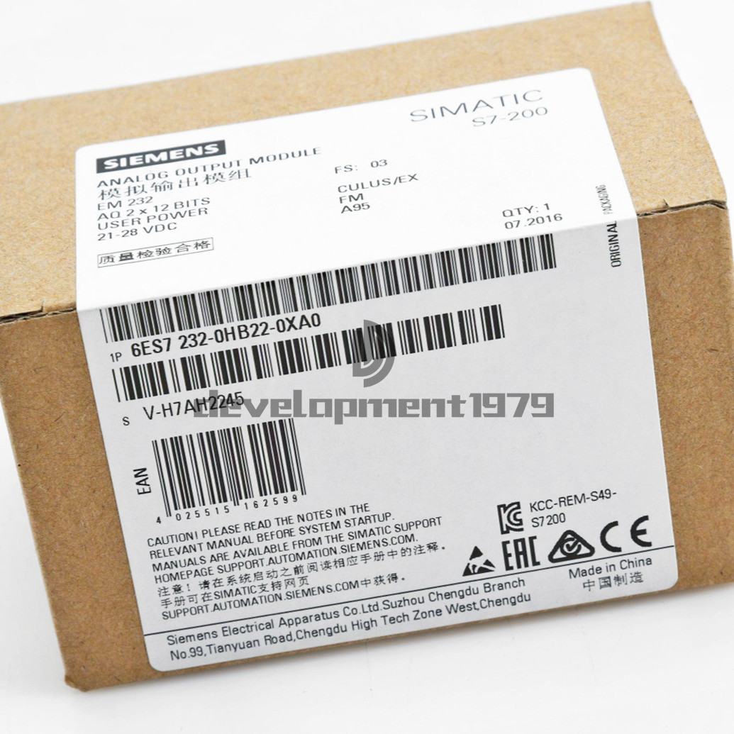 ONE New Siemens 6ES7232-0HB22-0XA0 Analog output 6ES7 232-0HB22-0XA0