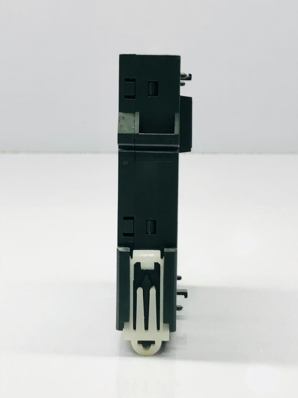 LS XBE-DC32A PLC MODULE INPUT 32 POINTS DC:24V SERIES:XBE FREE FAST SHIP