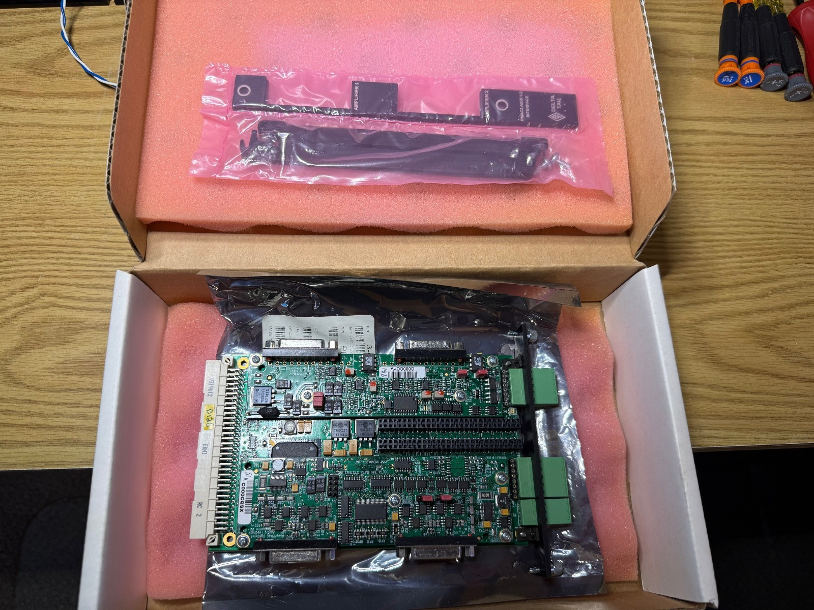 OMRON Delta Tau ACC-24E3 18bit DAC(rare) SINE Encoder (NEW IN BOX) – never used