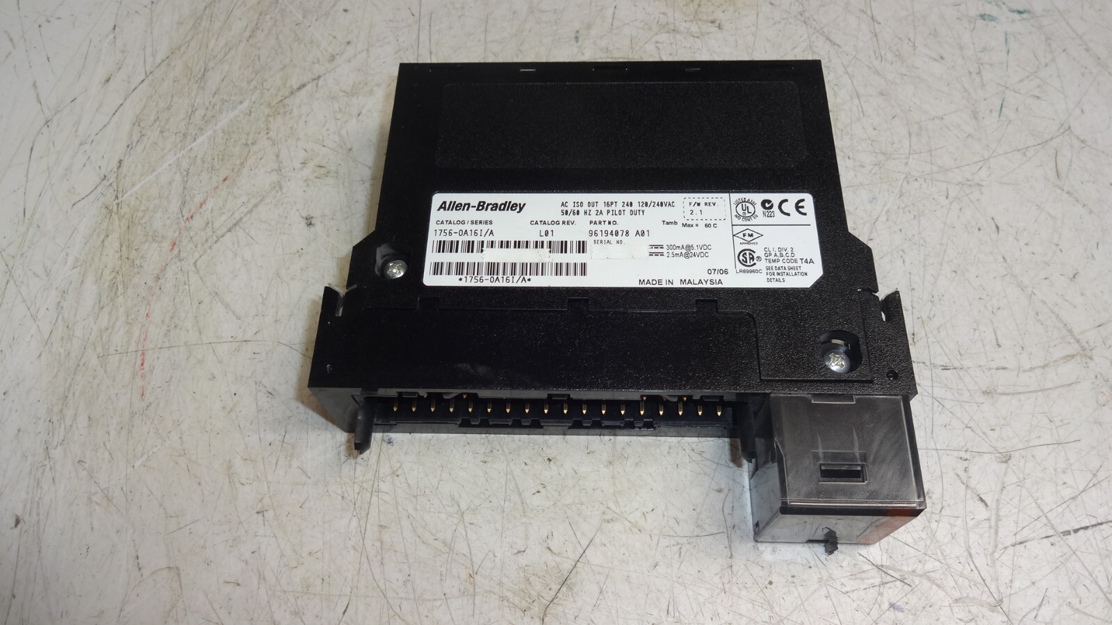 1756-OA16I Fw 2.1 ControlLogix Ac Isolated Output Module