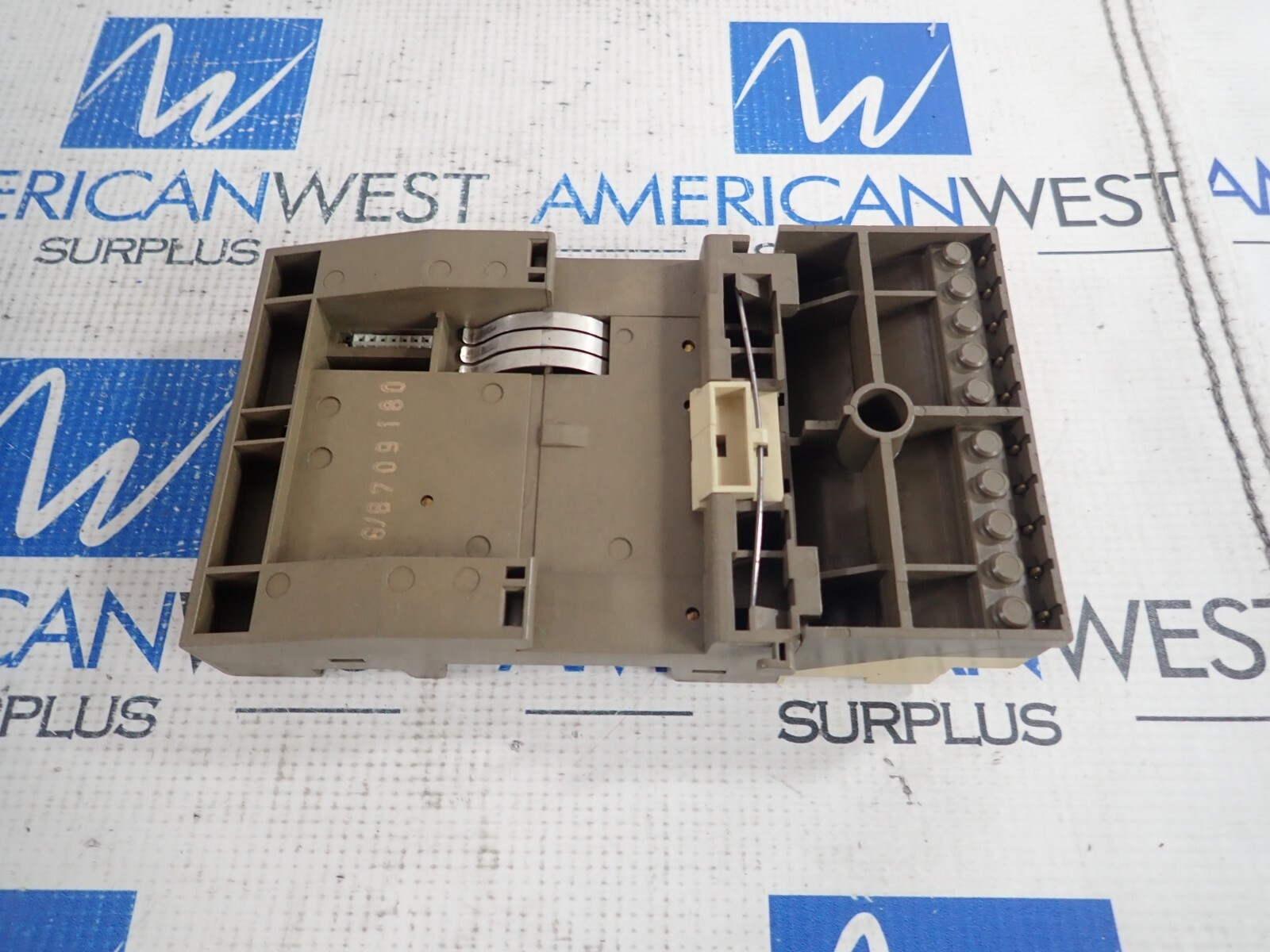 SIEMENS SIMATIC 6ES5700-8MA11BUS MODULE WITH TERMINAL BLOCK
