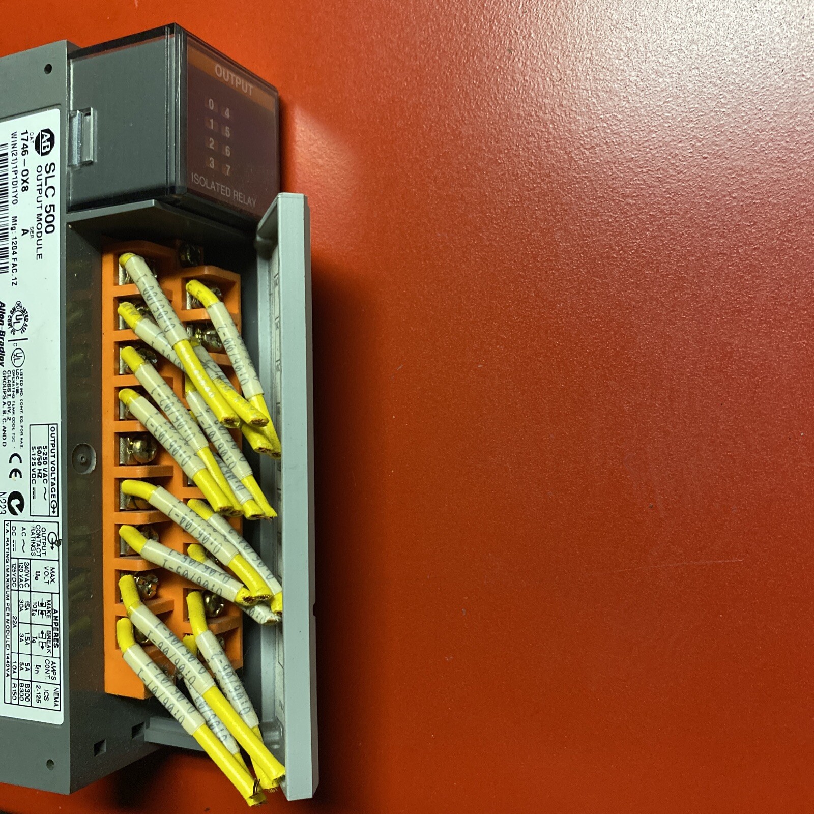 1746-OX8 Allen Bradley SLC 500 1746-0X8 1746OX8 SER A