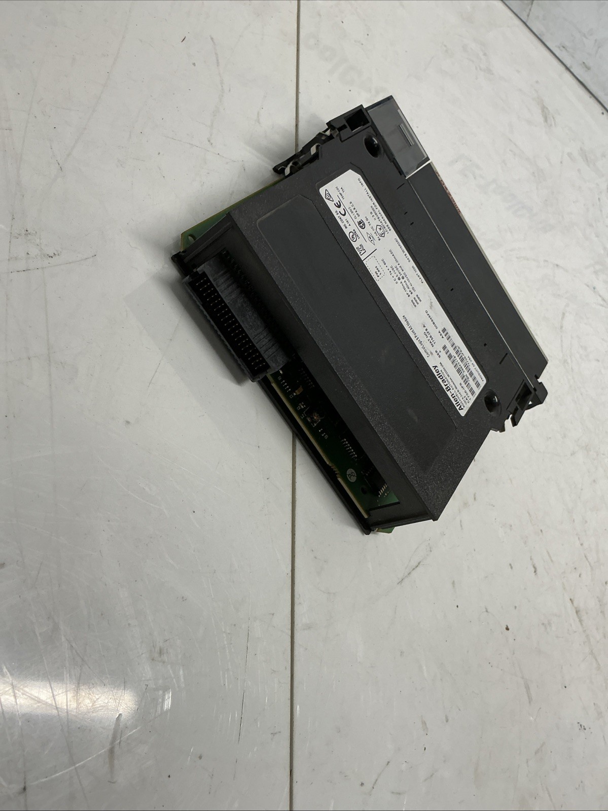 Allen-Bradley 1756-IF8 Series A 8 Point Module. Z-230