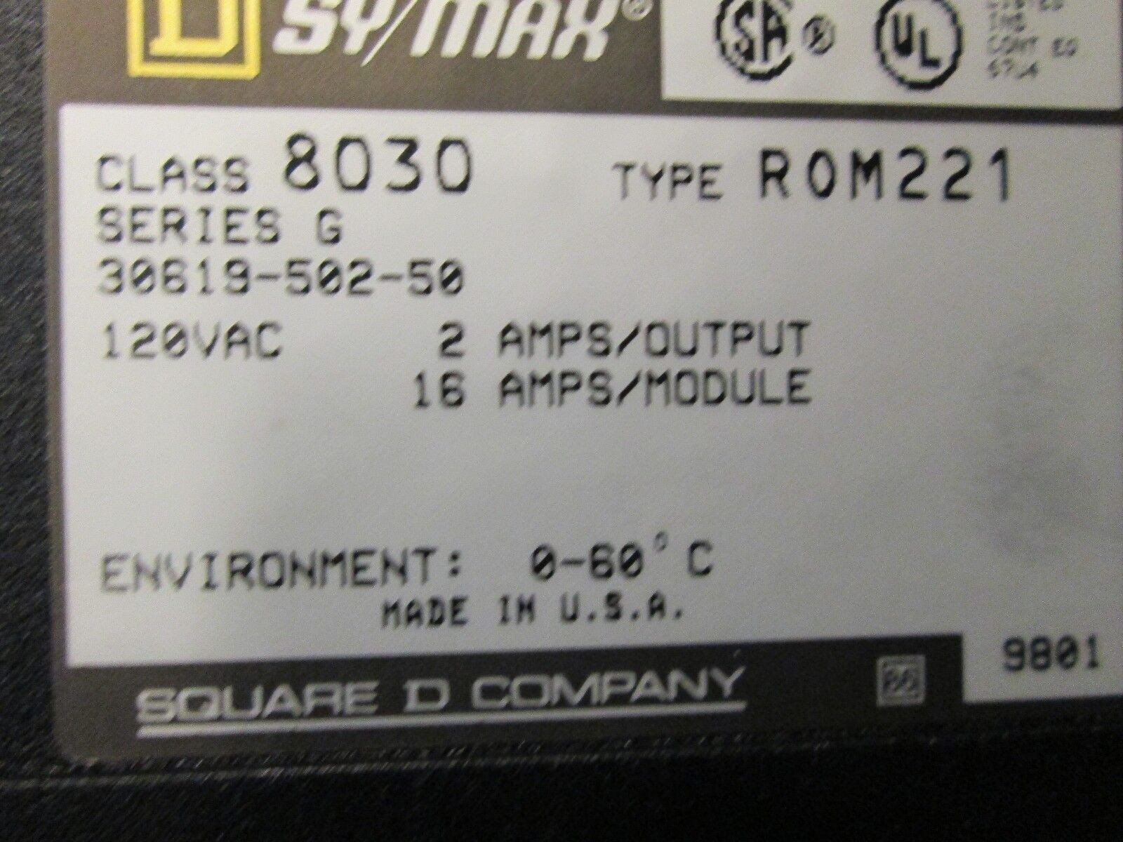 Square D SYMax Output Module 8030 ROM221 / 3061950250 120V Used