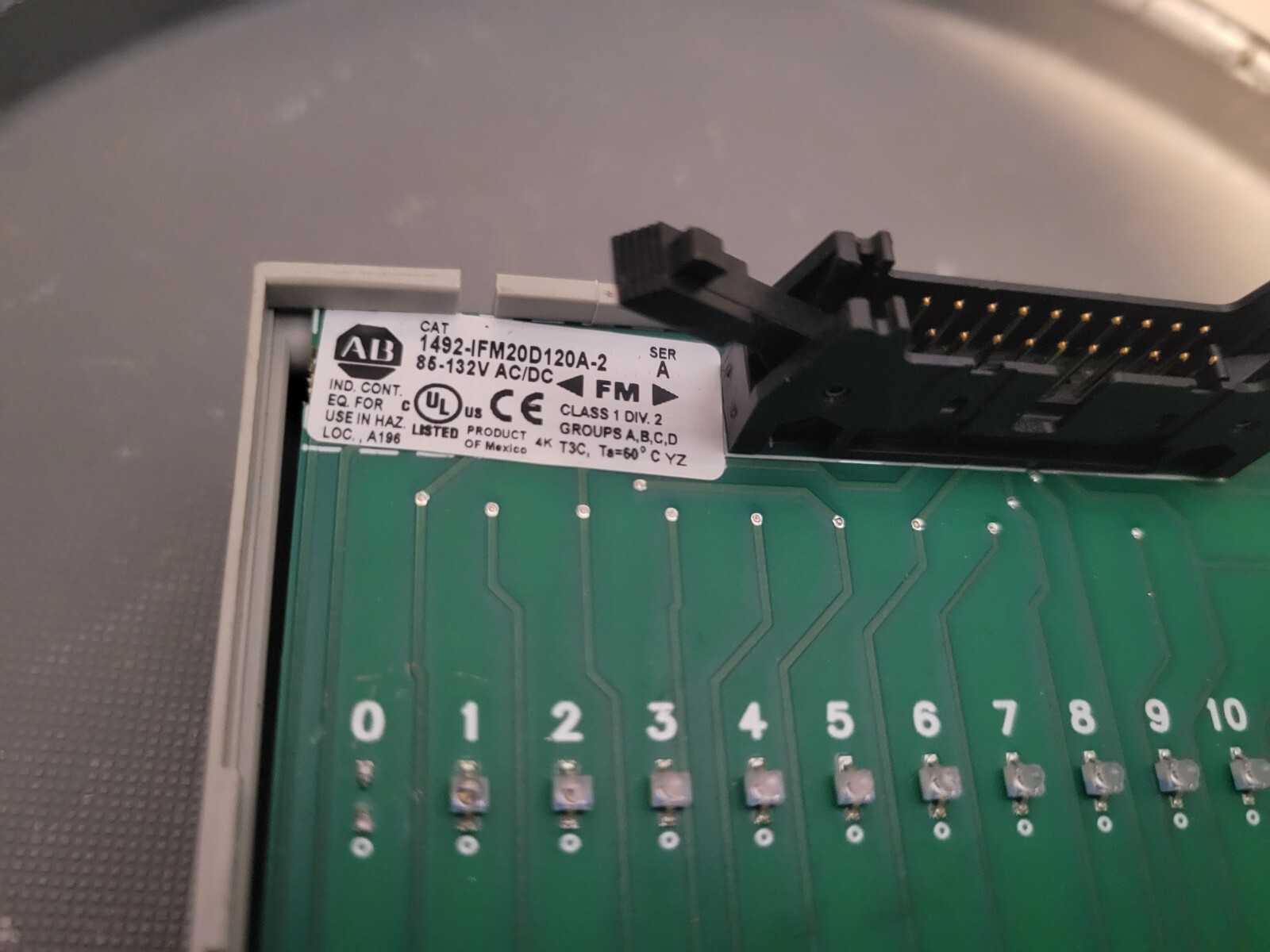 Allen Bradley Interface Module, Series A, 1492-IRM20D120A-2