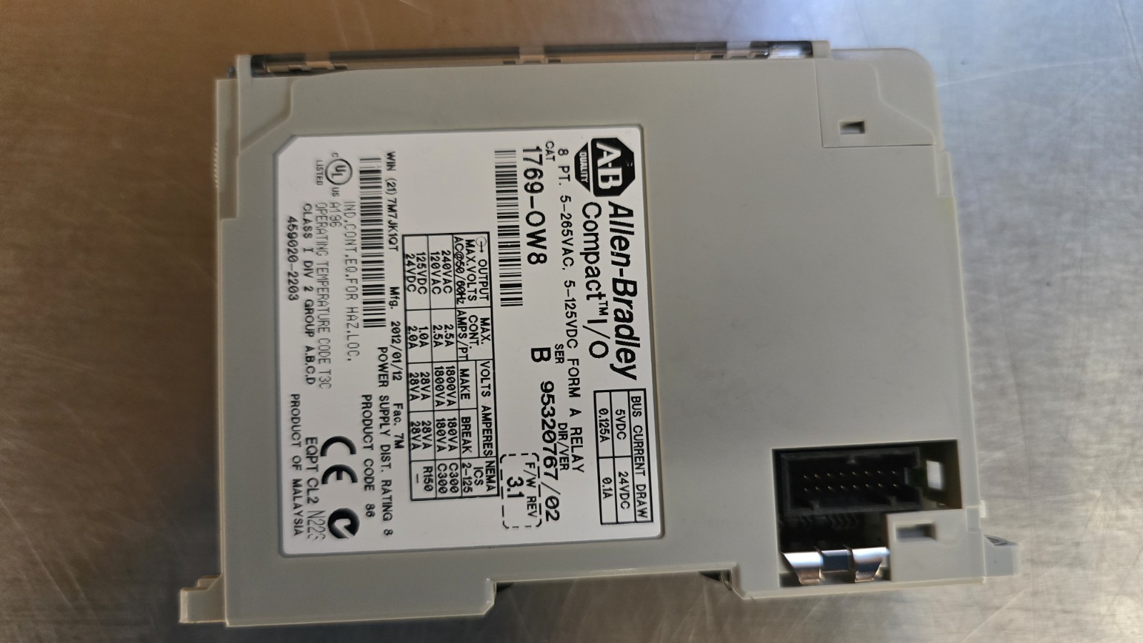 Allen-Bradley CompactLogix 8 Pt Digital Output Relay Module – 1769-OW8