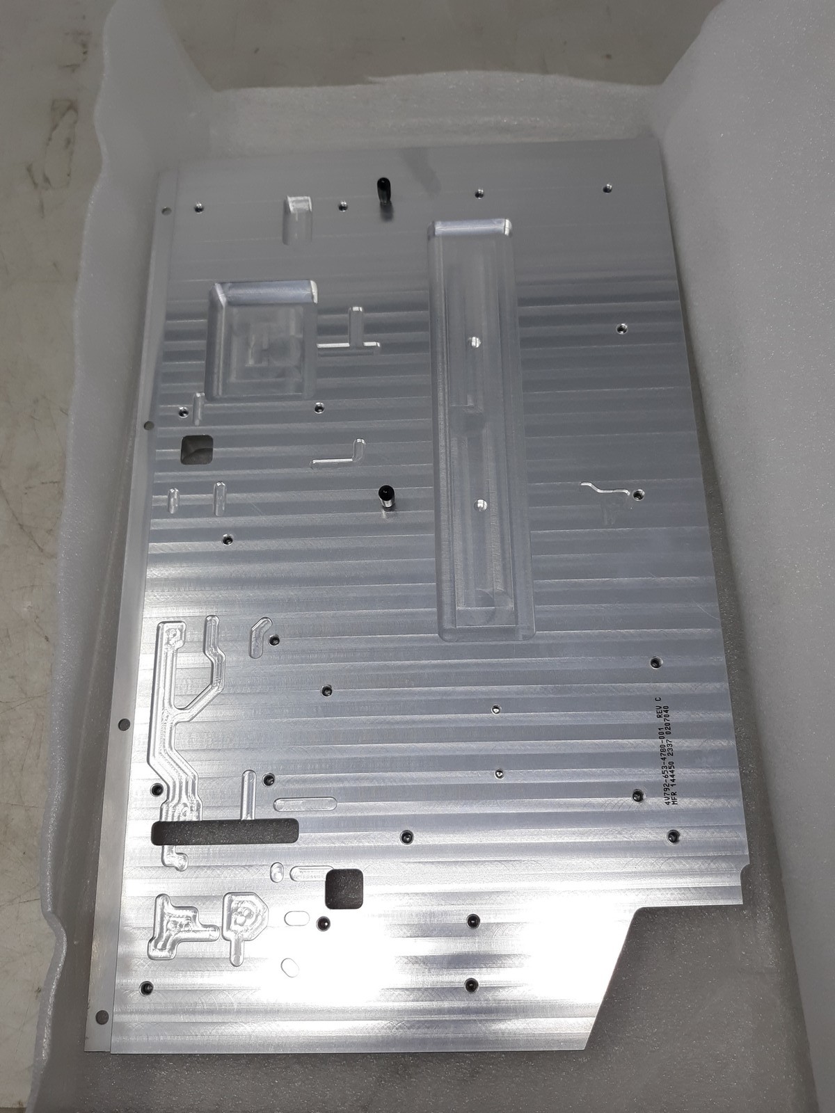 4V792-653-4780-001 REV C Aluminum Plate PLC Component