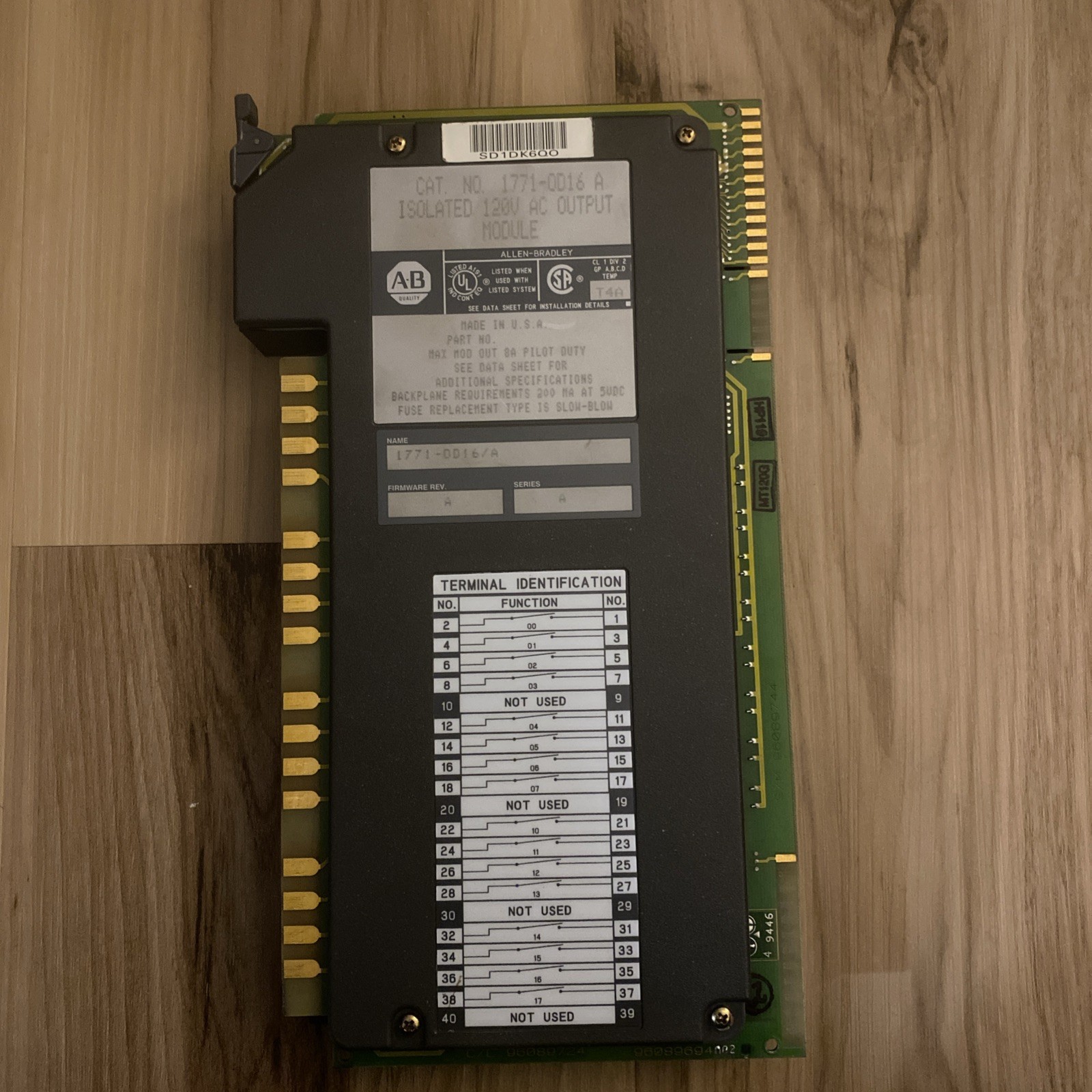 1771-OD16 /A Allen Bradley PLC 5 Isolated 120V AC Output 1771-0D16