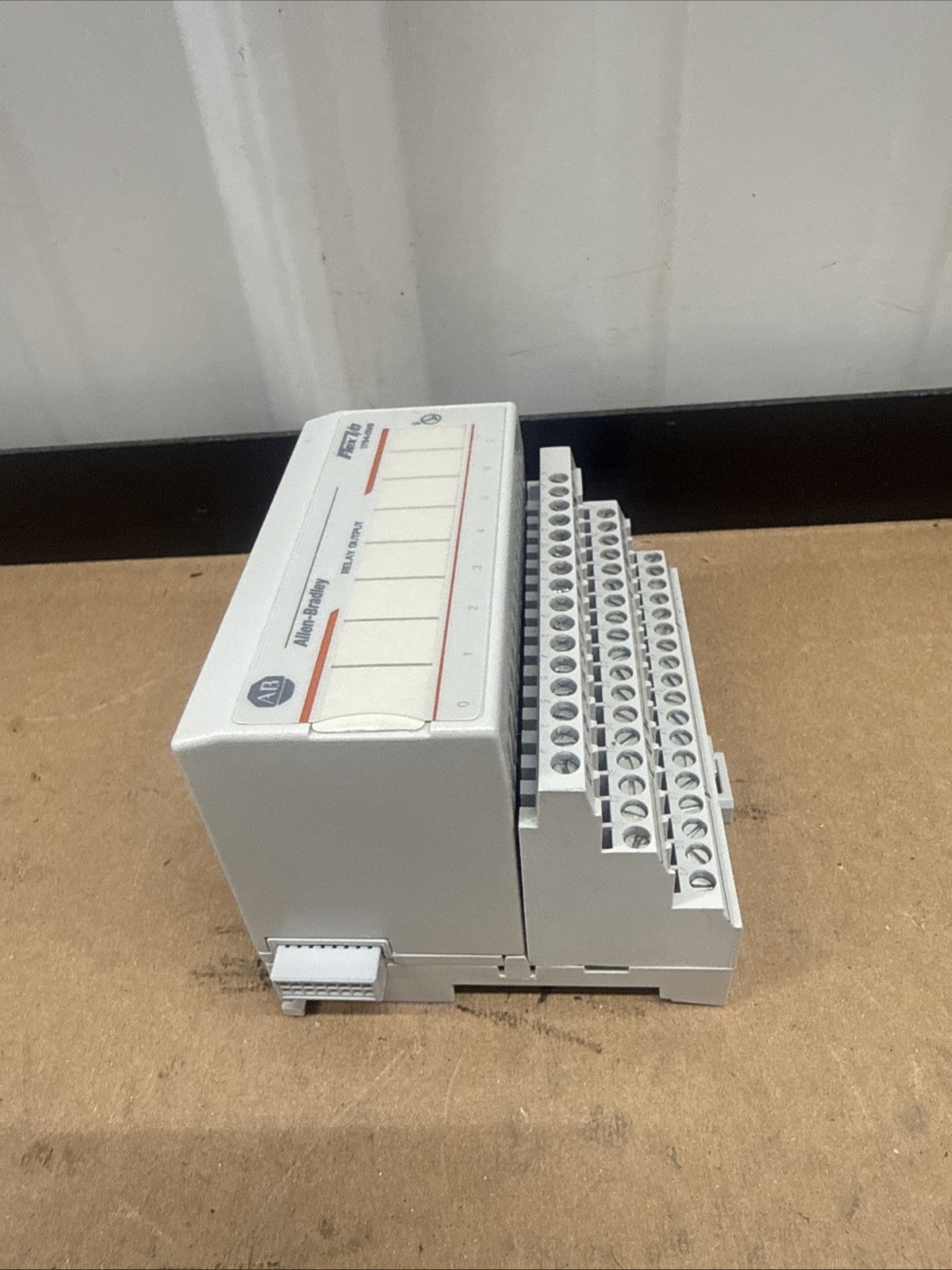Allen Bradley 1794-OW8 Flex I/O Relay Output Module