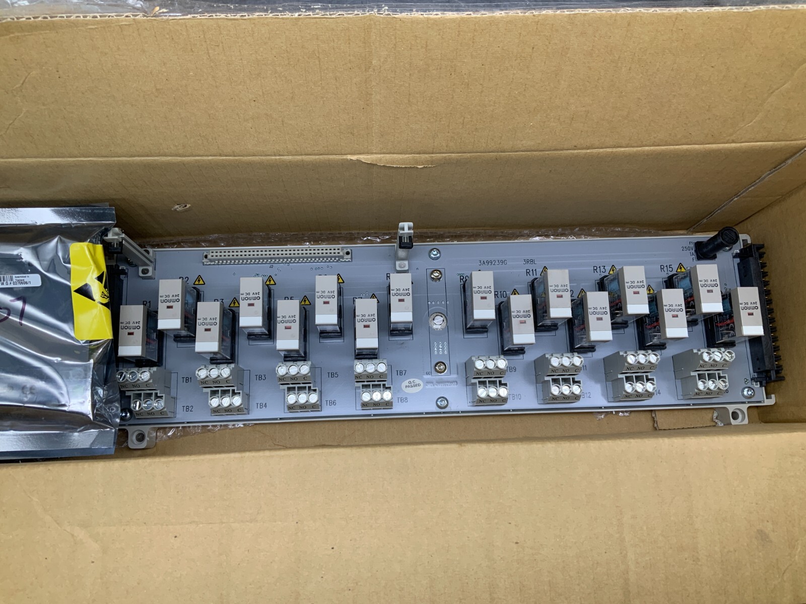 Emerson Ovation 1C31223G01/REV06 Relay Output Base Module 16 Channel