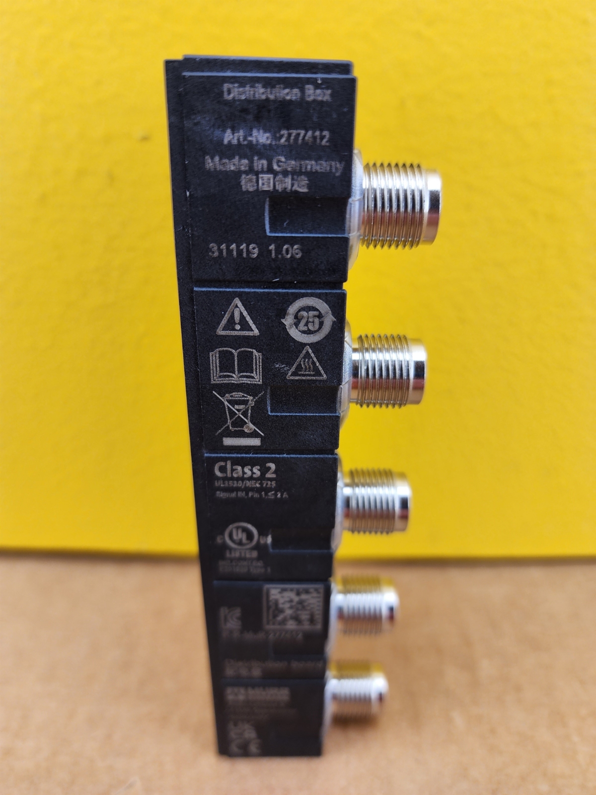 NEW Murr Elektronik 277412 Distribution box M12 plug
