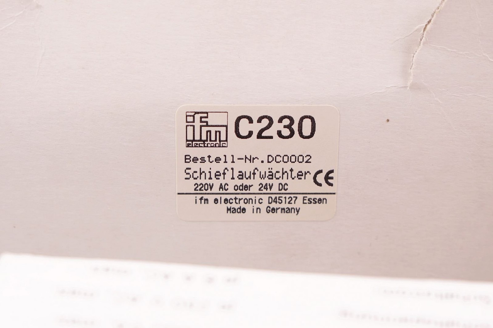 IFM DC0002 230V/24V evaluation unit for misalignment monitoring, misalignment monitor
