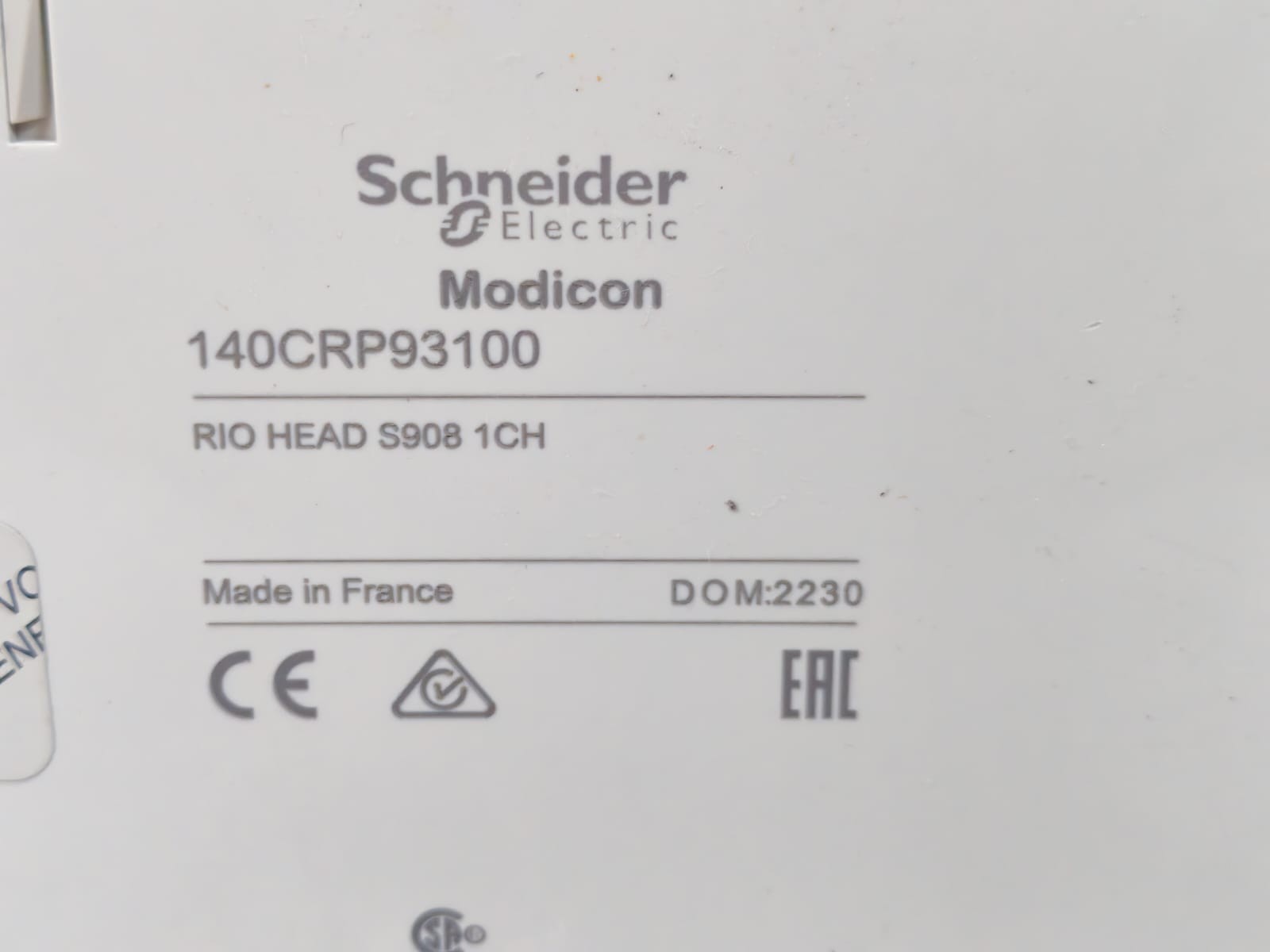 SCHNEIDER ELECTRIC 140CRP93100 RIO HEAD-END S908 1CH MODULE-NEW W/ FILTHY BOX