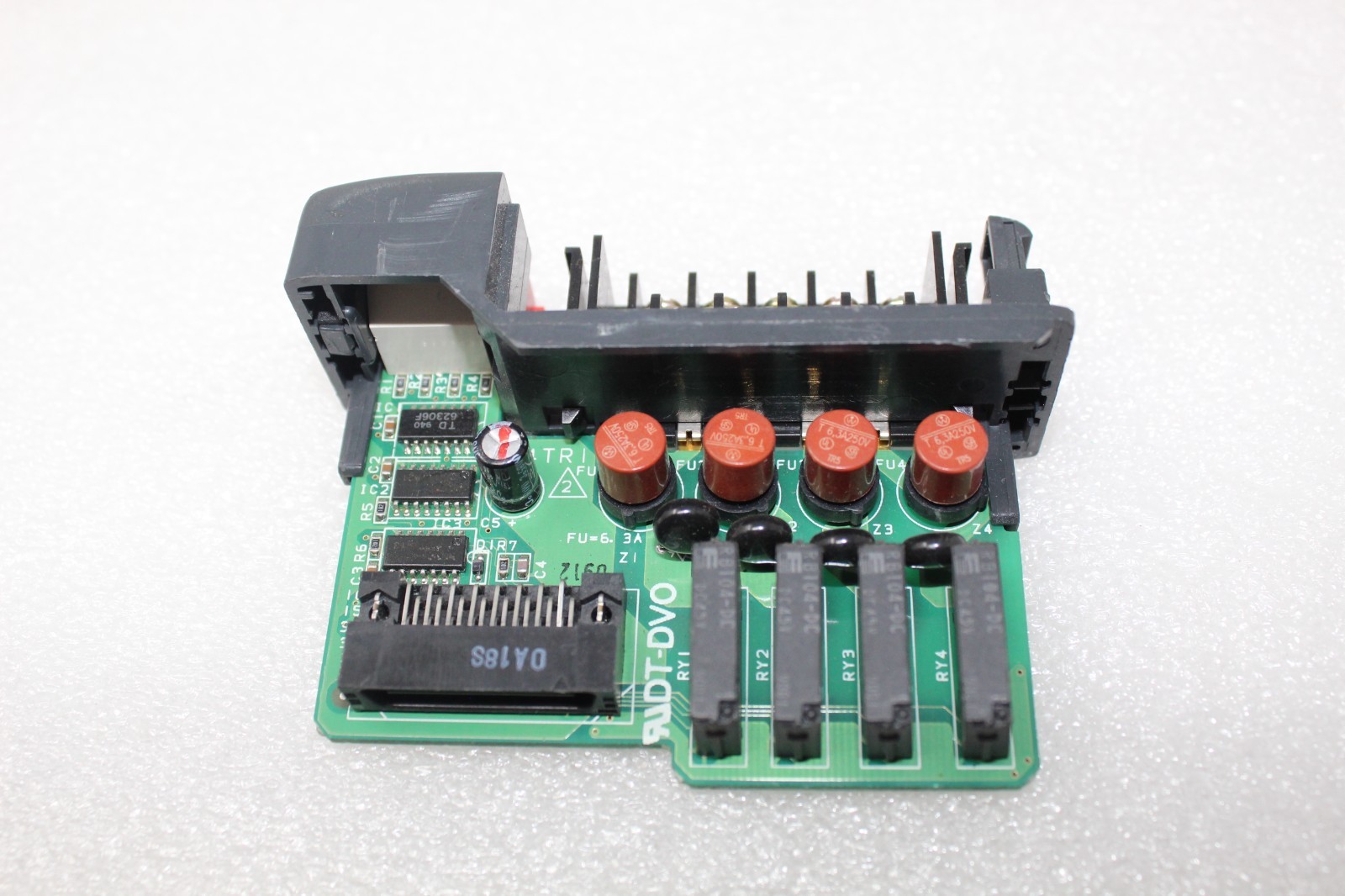 Automation Direct D2-04TRS 4 Point Isolated Relay Output Module