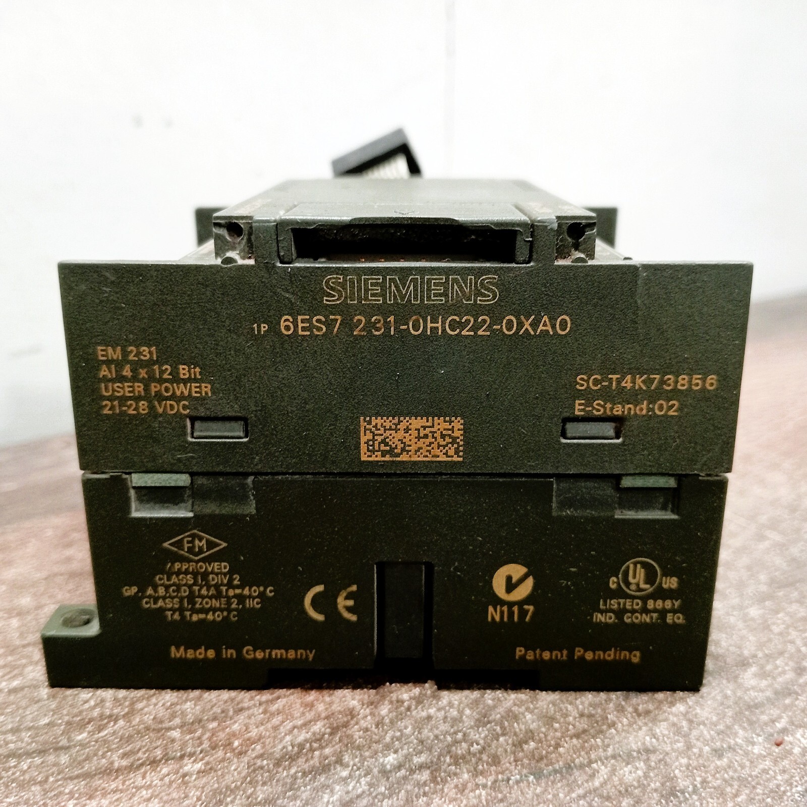 USED | SIEMENS 6ES7231-0HC22-0XA0 ANALOG INPUT MODULE 4 POINT ANALOG 0-10 VDC 12