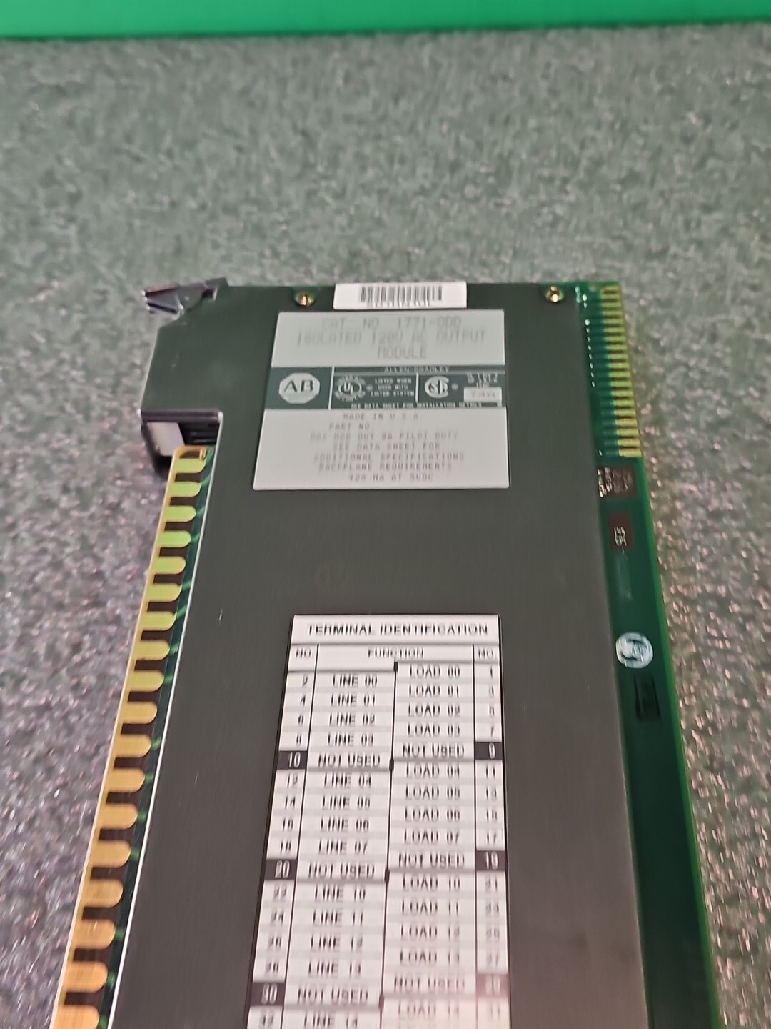 Allen Bradley 1771-0DD Output Module 16 Point 8 AMP Pilot DUTY 120 VAC