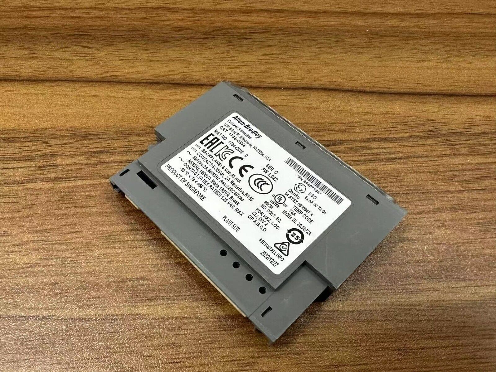 1734-OW4 2022 SER C New Sealed AB POINT I/O 4 Point Digital Output Module