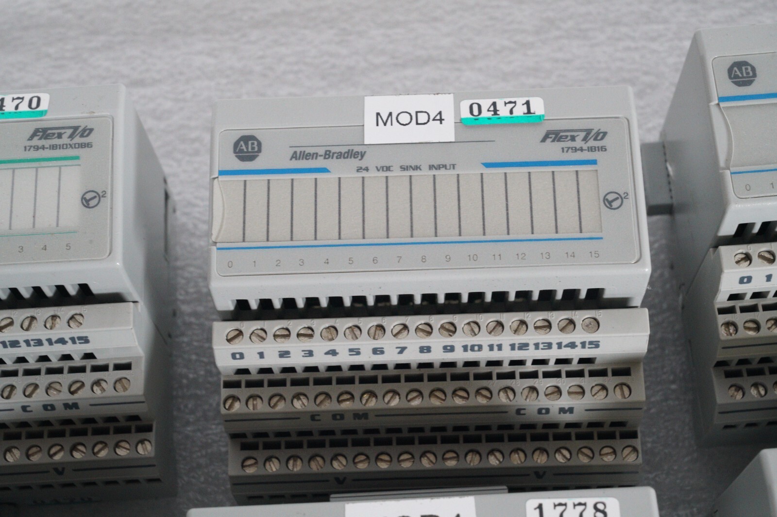 Allen Bradley 1794-IE8 Ser. B Flex I/O Analog Input Module W 1794-TB3