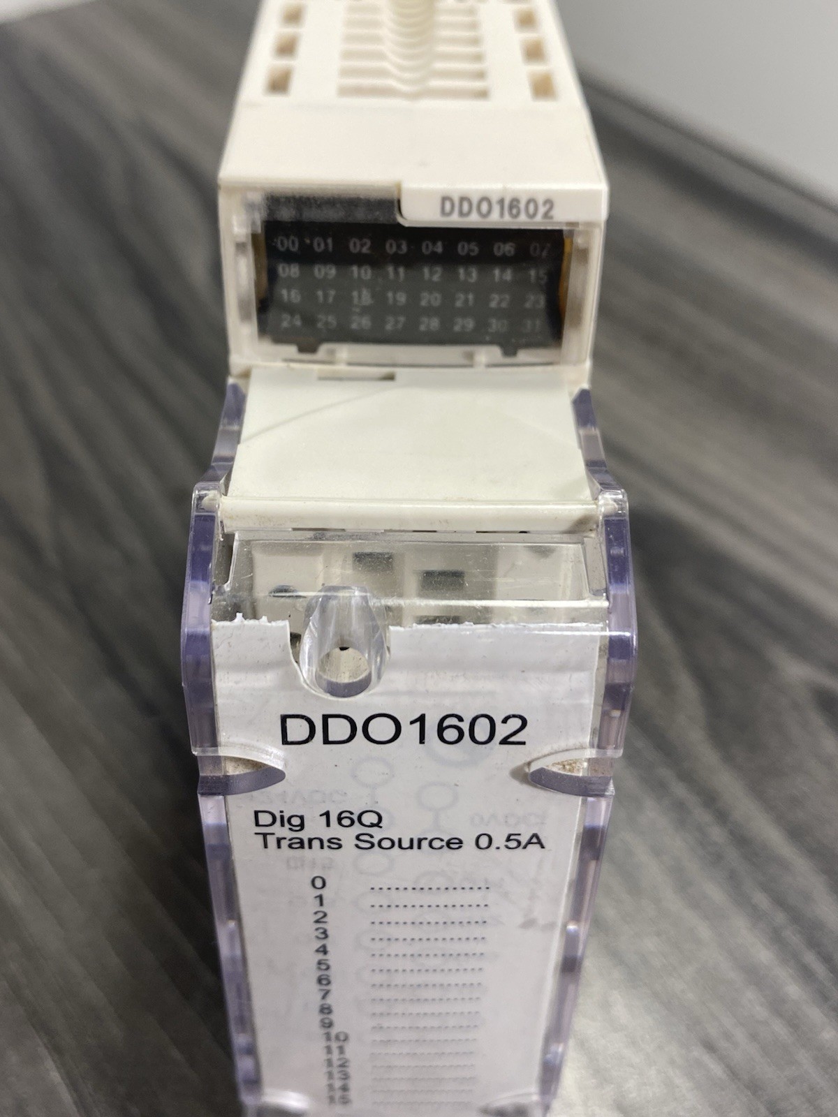 Schneider Electric Discrete Output Module BMXDDO1602 + BMXFTB2000 Terminal Block
