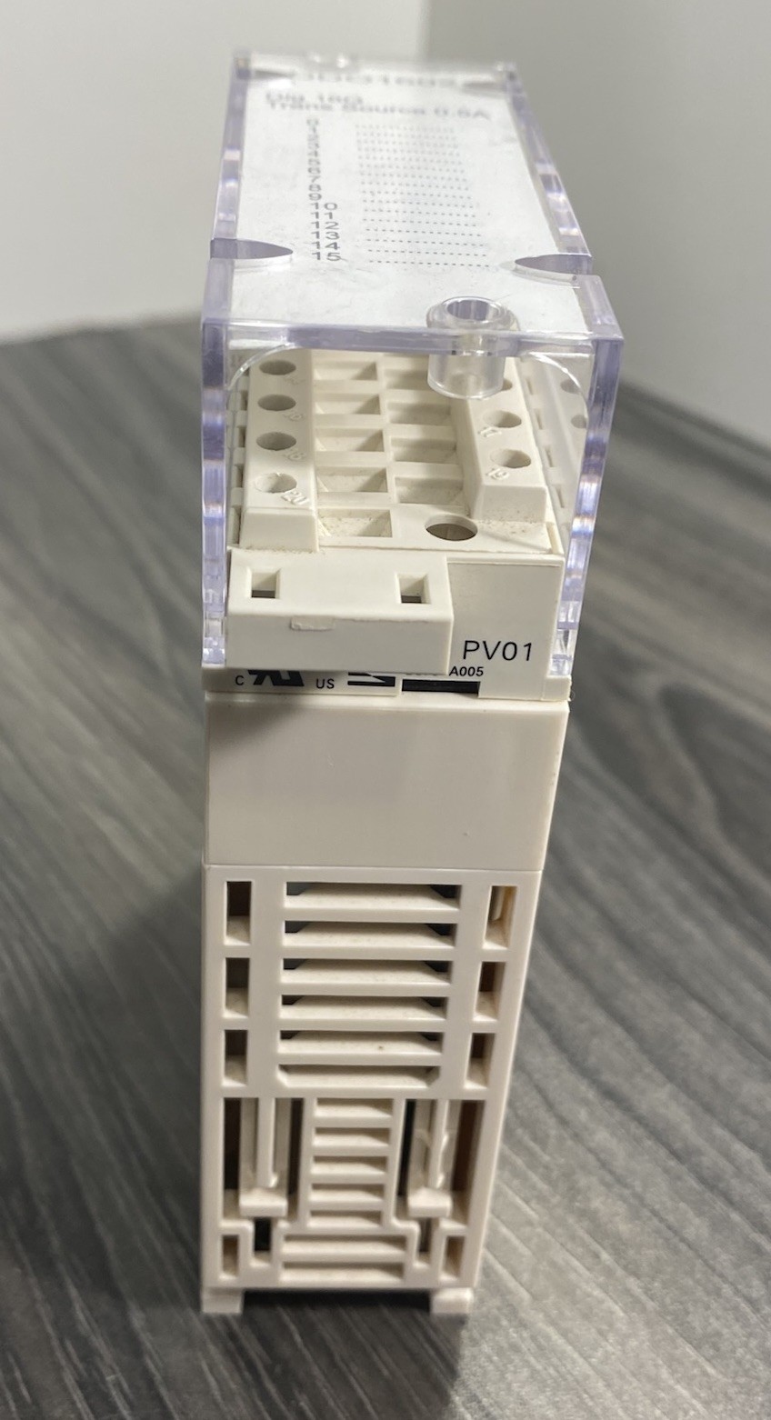 Schneider Electric Discrete Output Module BMXDDO1602 + BMXFTB2000 Terminal Block