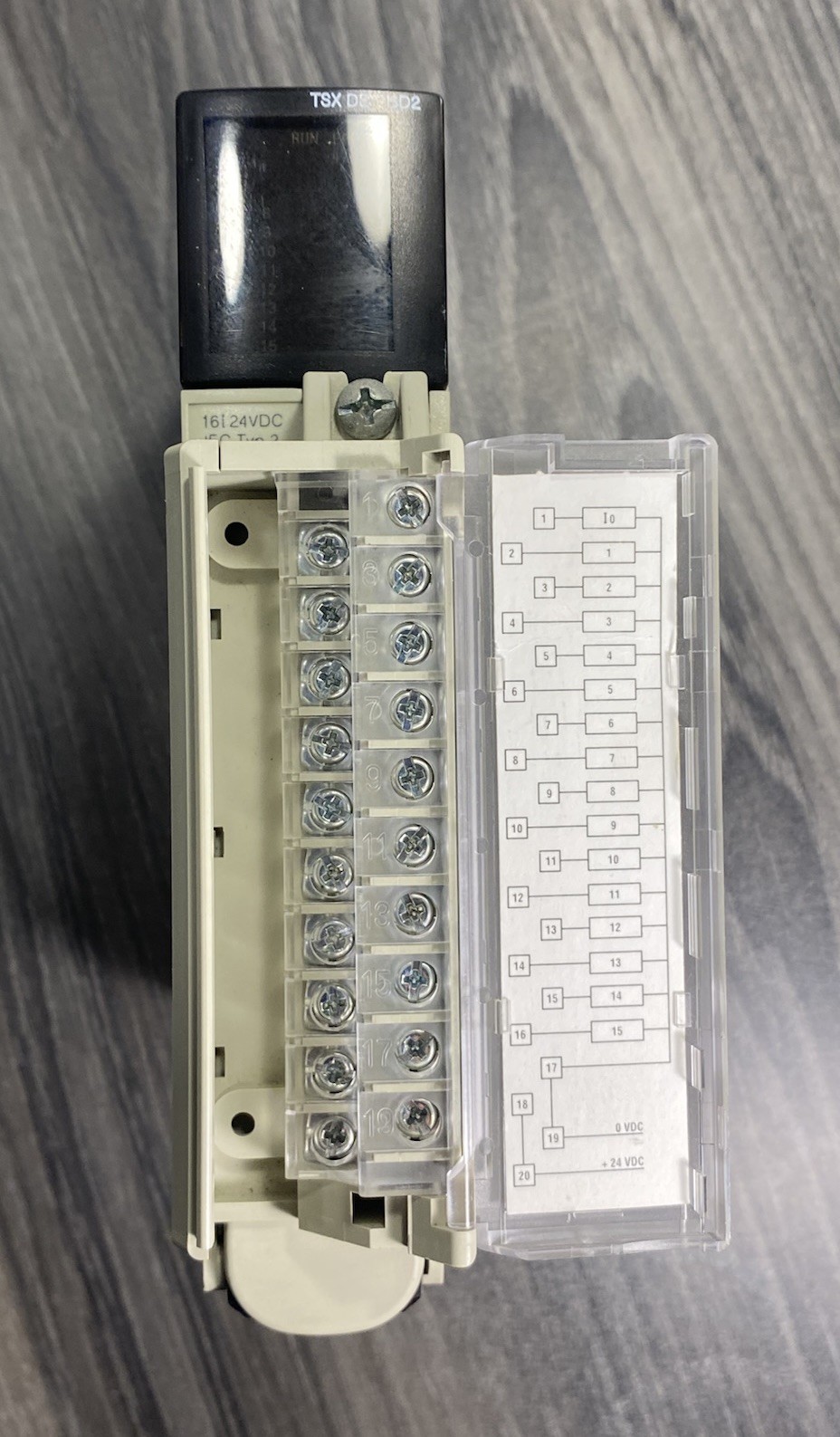TSXDEY16D2 Schneider Modicon Premium Discrete Input Module 24VDC 16-Input – NOS