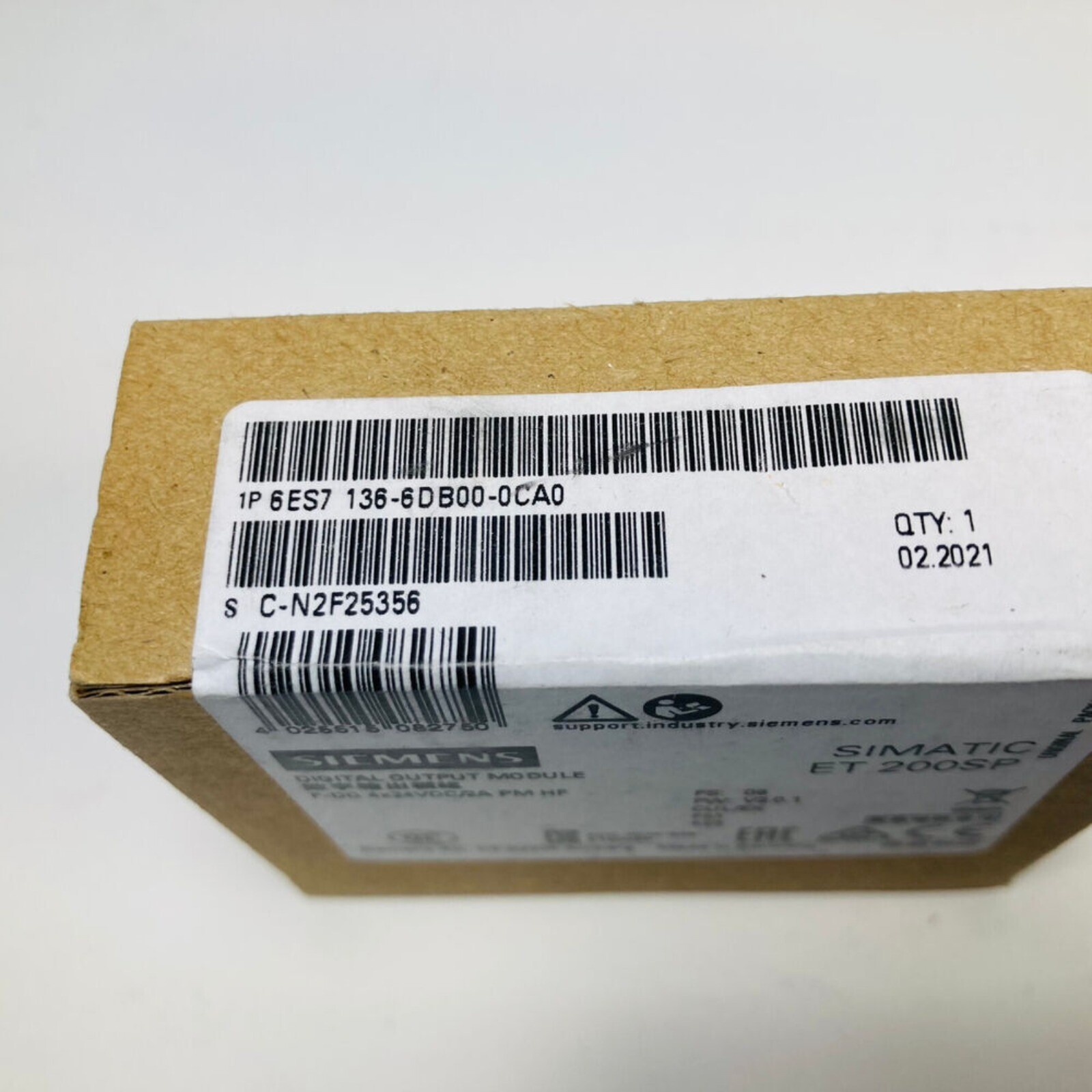 New Siemens 6ES7136-6DB00-0CA0 SIMATIC ET 200SP 6ES7 136-6DB00-0CA0