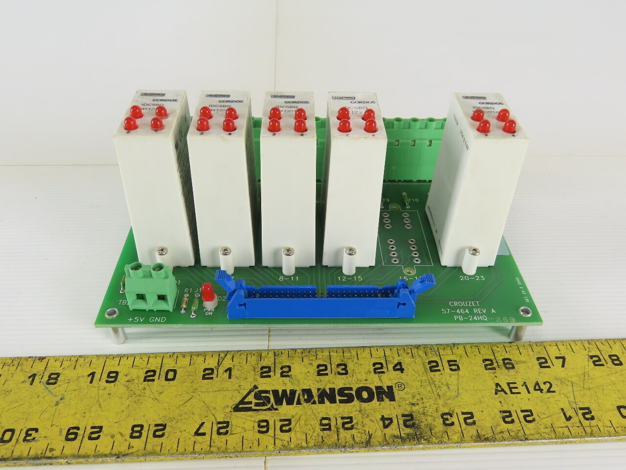 Crouzet 57-464 IDC5BQ 6 Channel I/O Chassis With 5 30VDC I/O Modules