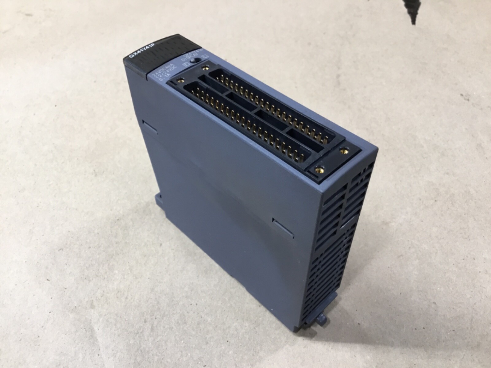 Mitsubishi QX41Y41P Input/Output Unit Module Melsec-Q #15I22*AD