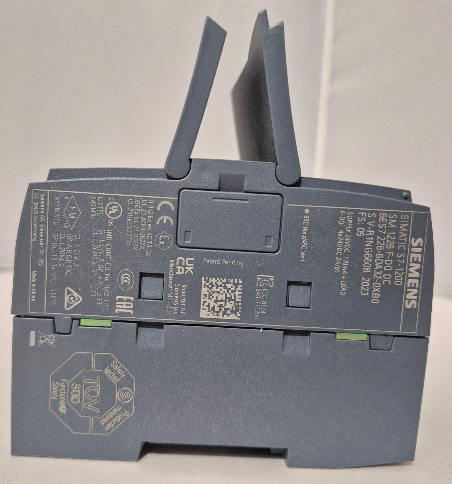 Siemens SIMATIC S7-1200 SM1226F Safety Digital Output Module 6ES7226-6DA32-0XB0