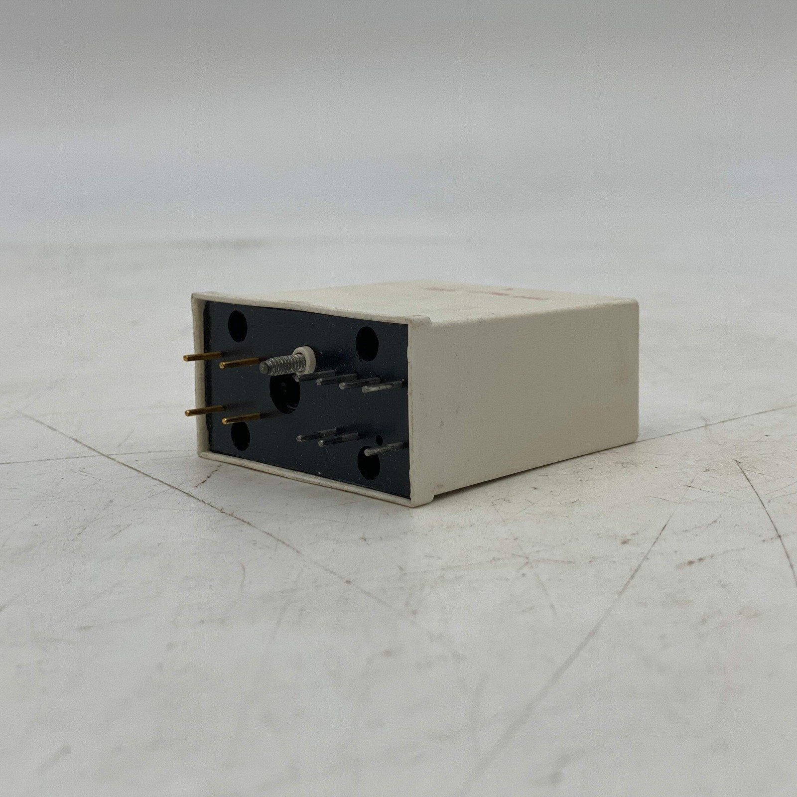 Opto 22 G4DA5 0-10VDC Output Module (Used)