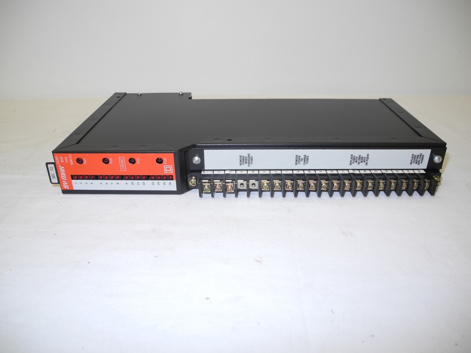 NEW OUT OF BOX SY/MAX CLASS 8030 TYPE ROM-221 16 FUNCTION 120VAC OUTPUT MODULE
