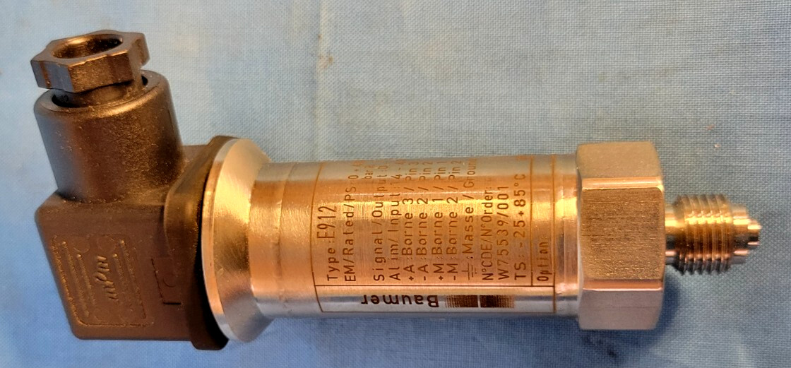 BAUMER HAENNI PRESSURE TRANSMITTER P/N: E91223B38R 0-10VDC