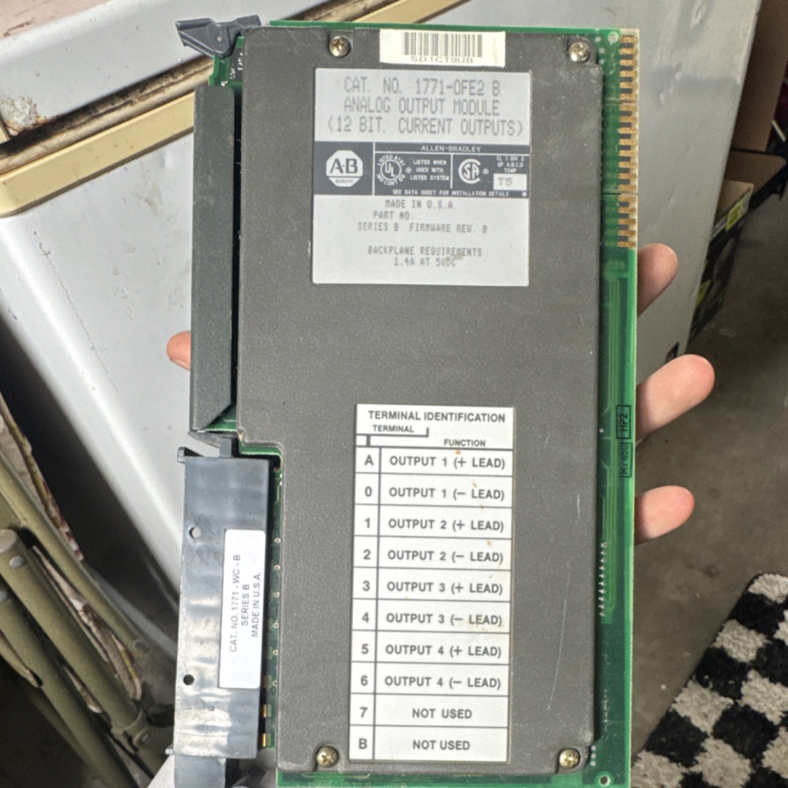 Allen-Bradley 1771-OFE2 B Analog Output Module 12 Bit Current Outputs PLC-5