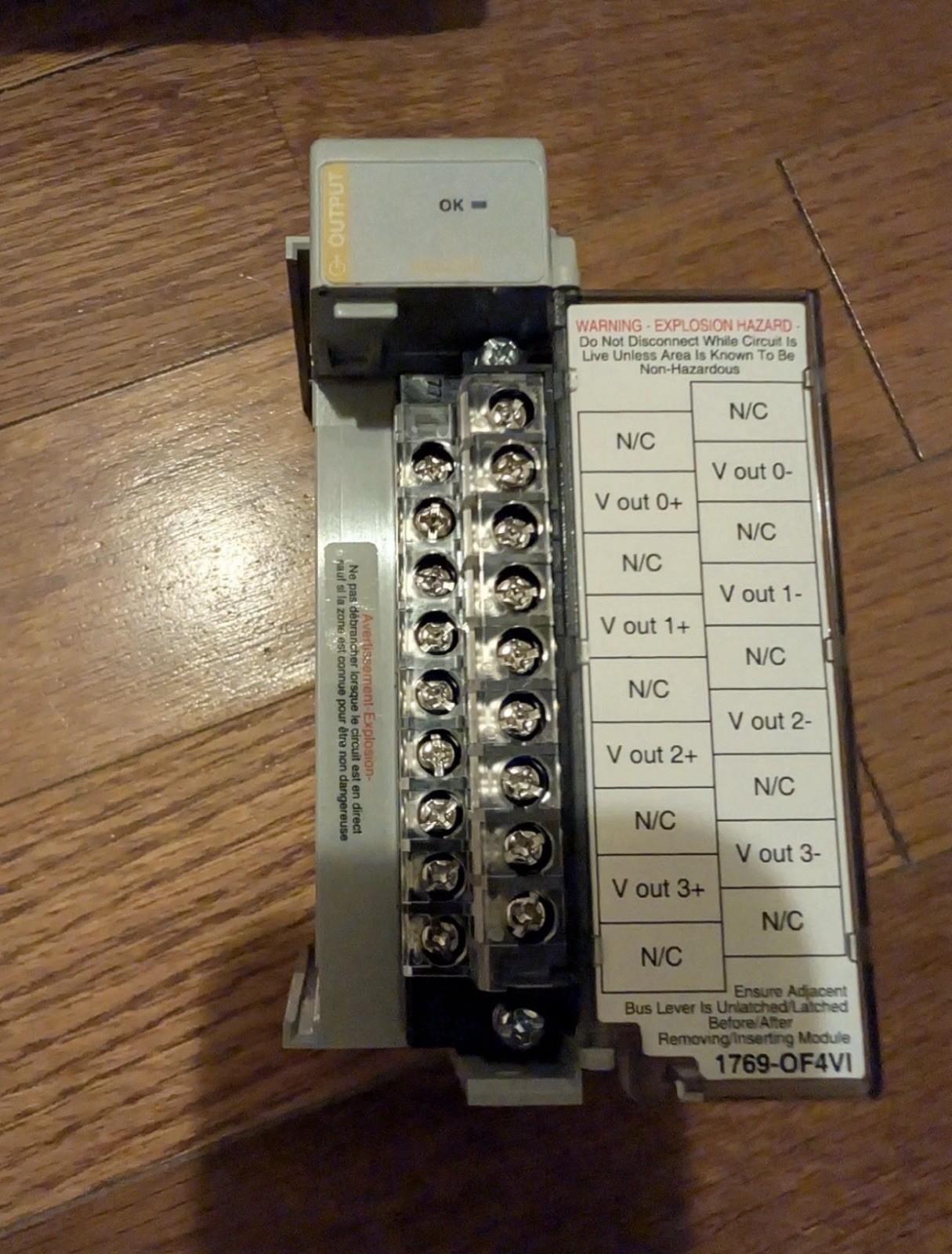 Surplus Allen Bradley 1769-OF4VI Ser A COMPACTLOGIX Analog Voltage Output Mod