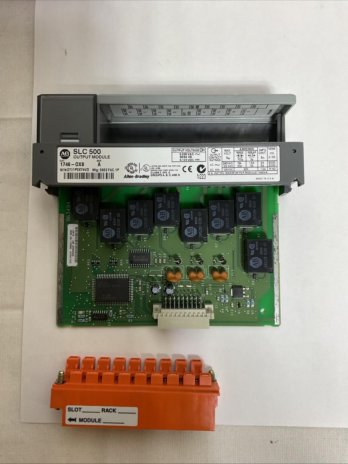 Allen Bradley 1746-OX8 Ser A SLC 500 Output Module Unit Card Board 1746-0X8 AB