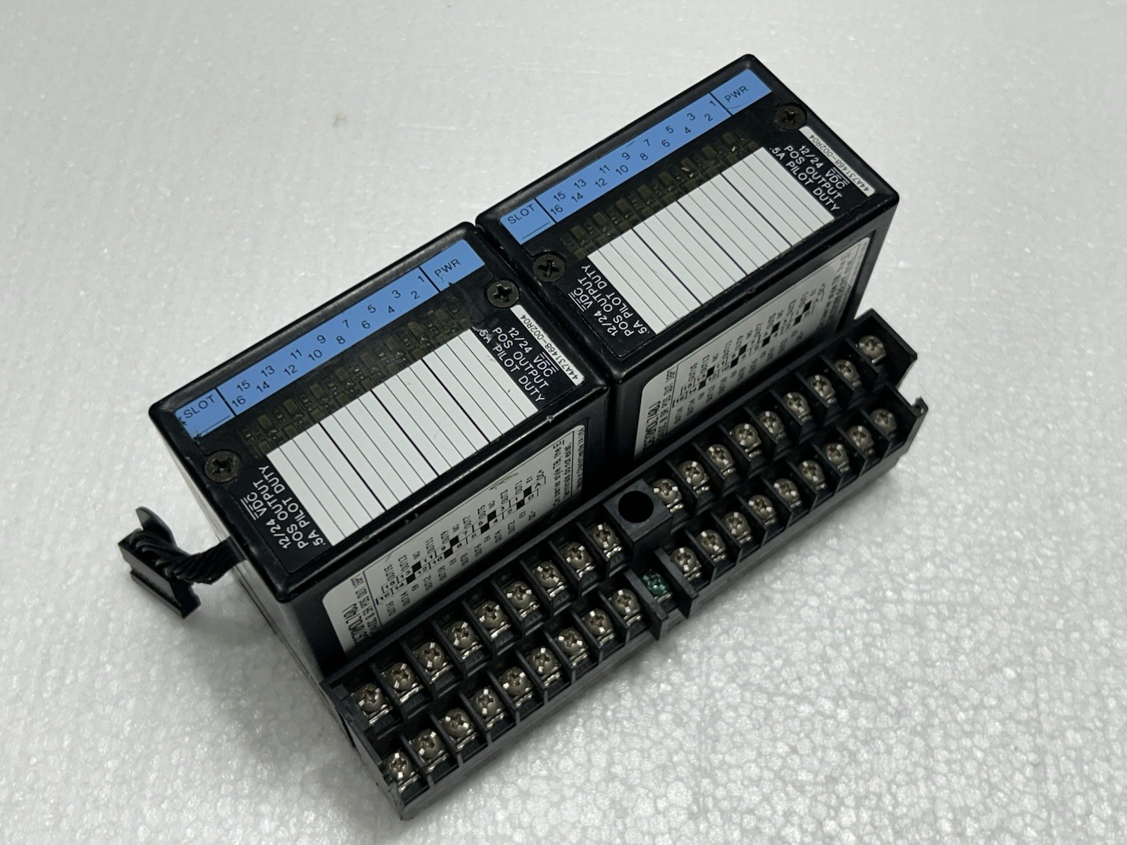 LOT OF 2PCS GE FANUC IC670MDL740J DISCRETE OUTPUT MODULE 12/24VDC 0.5AMP