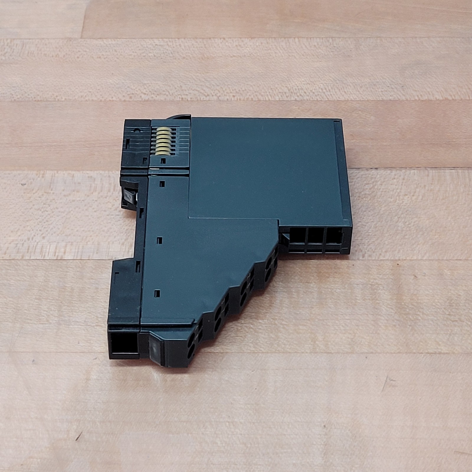 VIPA 022-1BF00 Digital Output Module, 24VDC, 0.5 Amp, 8 Digital Outputs – USED