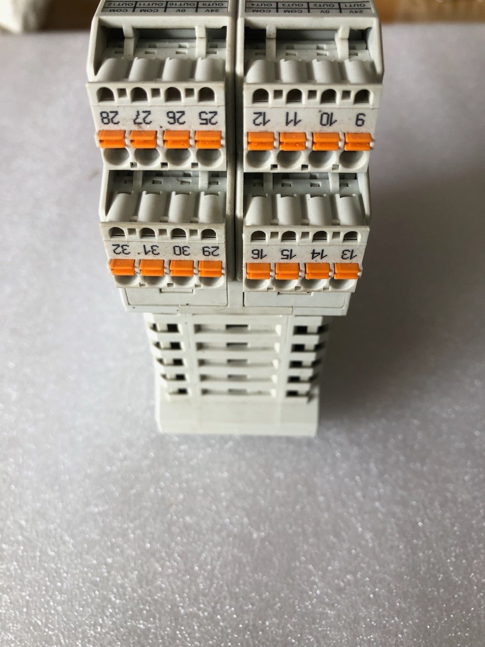 Eckelmann FBMDOM1605, 16 Channel Output Module, 24V