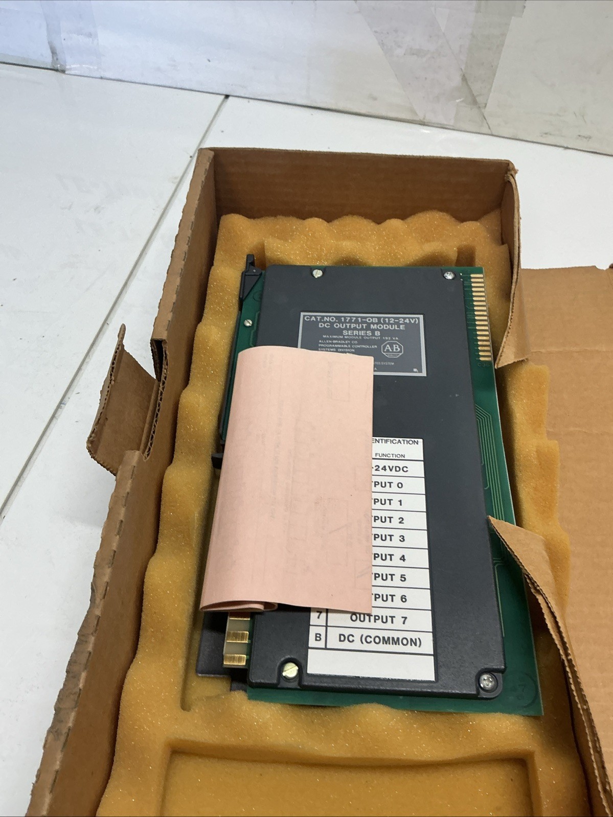 Allen Bradley 1771-OB Series B 12-24V DC Output Module Z-013