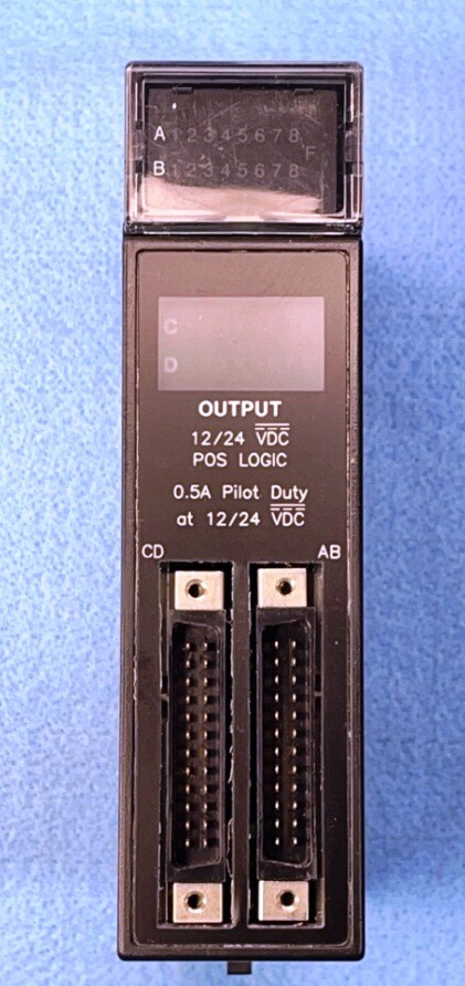 GE FANUC IC693MDL753D OUTPUT MODULE 12/24VDC 0.5A 32PT POS