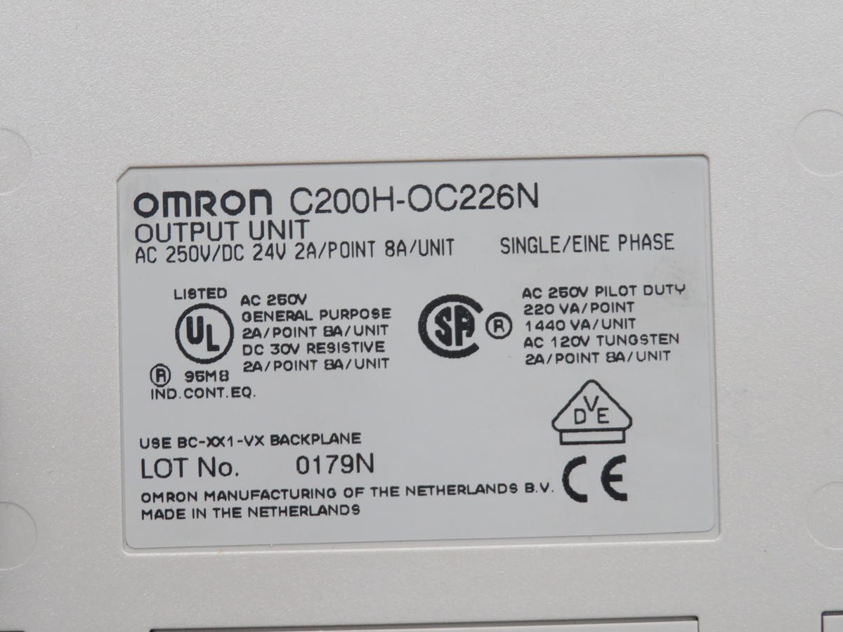 OMRON C200H-OC226N OUTPUT UNIT 250VAC/DC 24V 2A POINT 8A TK227