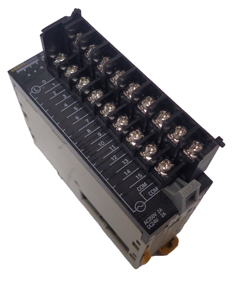 OMRON CJ1W-OC211 OUTPUT UNIT (16 POINTS)