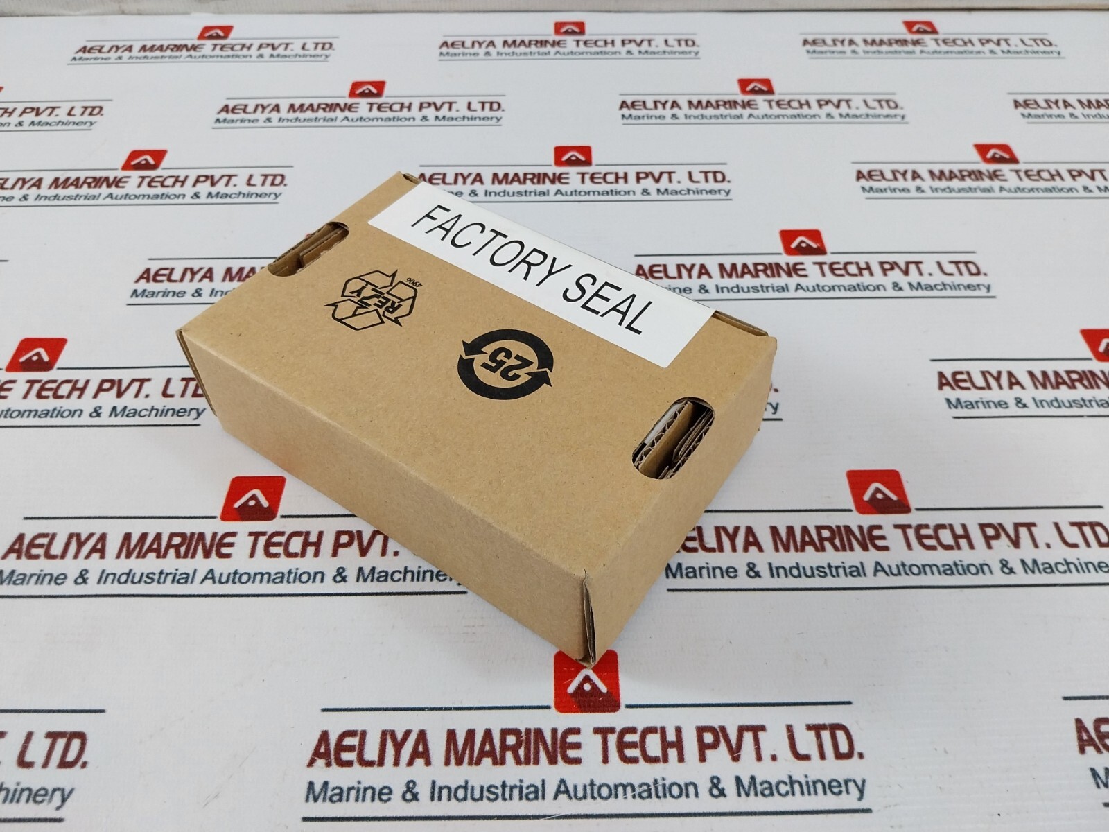 Sealed Pack Allen-Bradley 1762-OF4 Micro Logix Analog Output Module SER.B