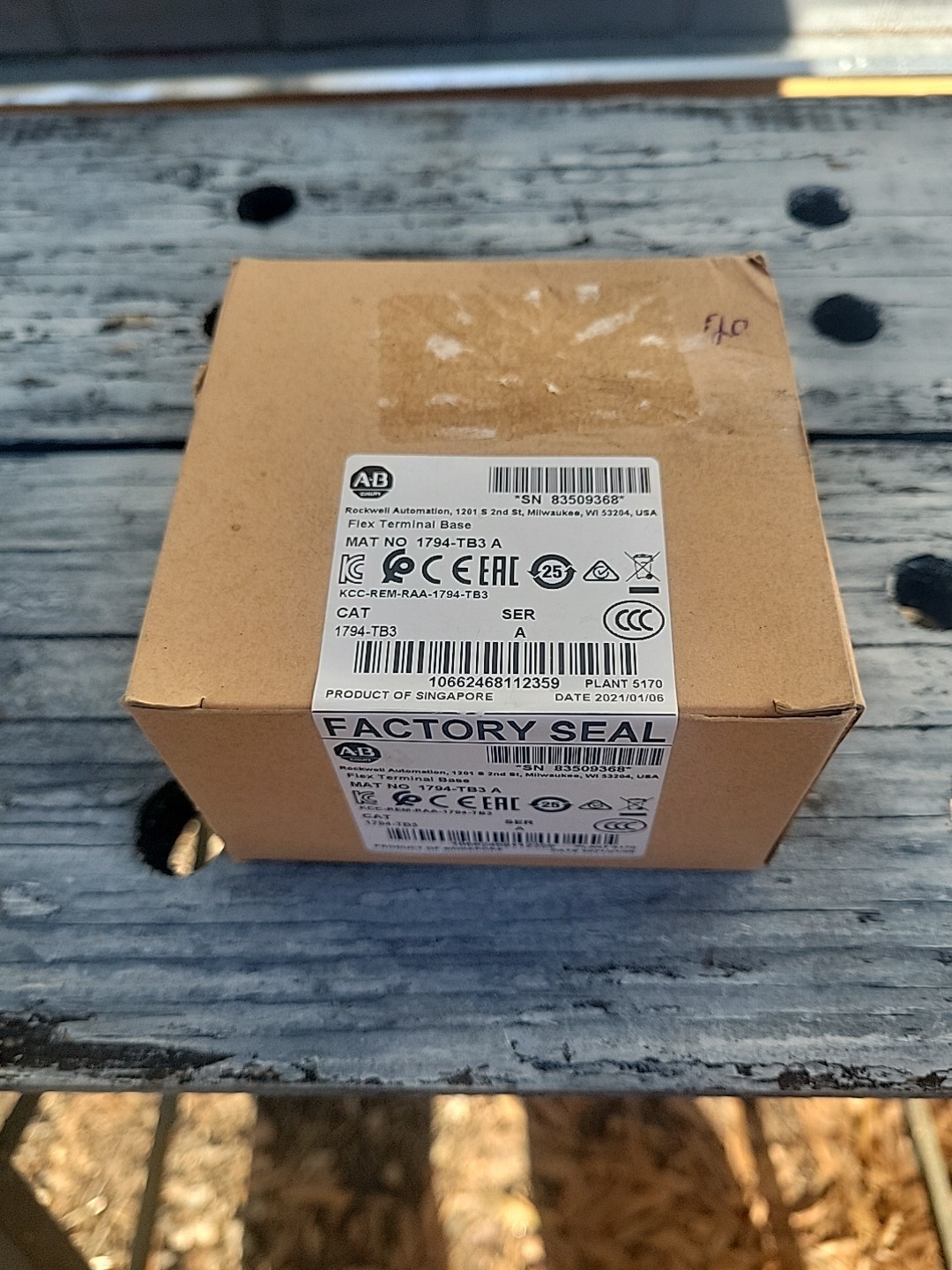 Allen-Bradley Flex Terminal Base Module Series a 1794-TB3 Factory Seal Box.