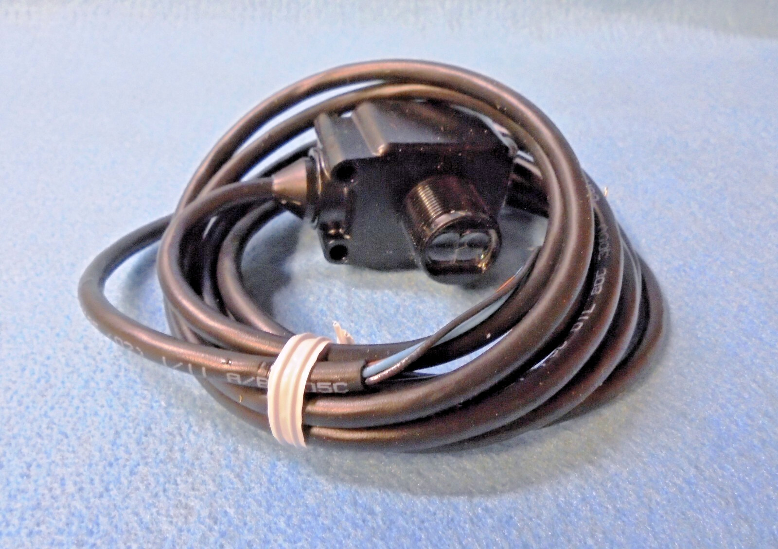 EATON PHOTOELECTRIC SENSOR E65-SMSD200-GL AC/DC 3 W SERIES A1