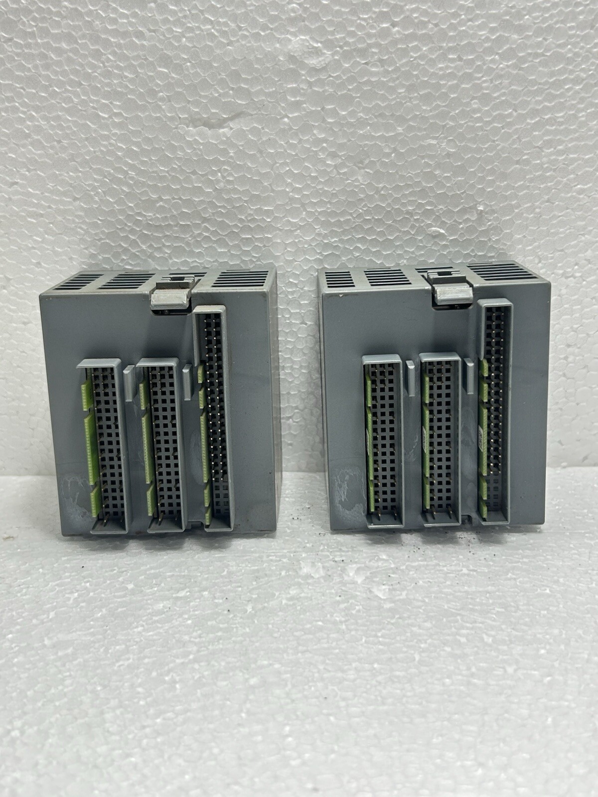 LOT OF 2PCS ABB 1SAP245200R0001 DX522 DIGITAL INPUT/OUTPUT MODULE 8 DI 24 VDC