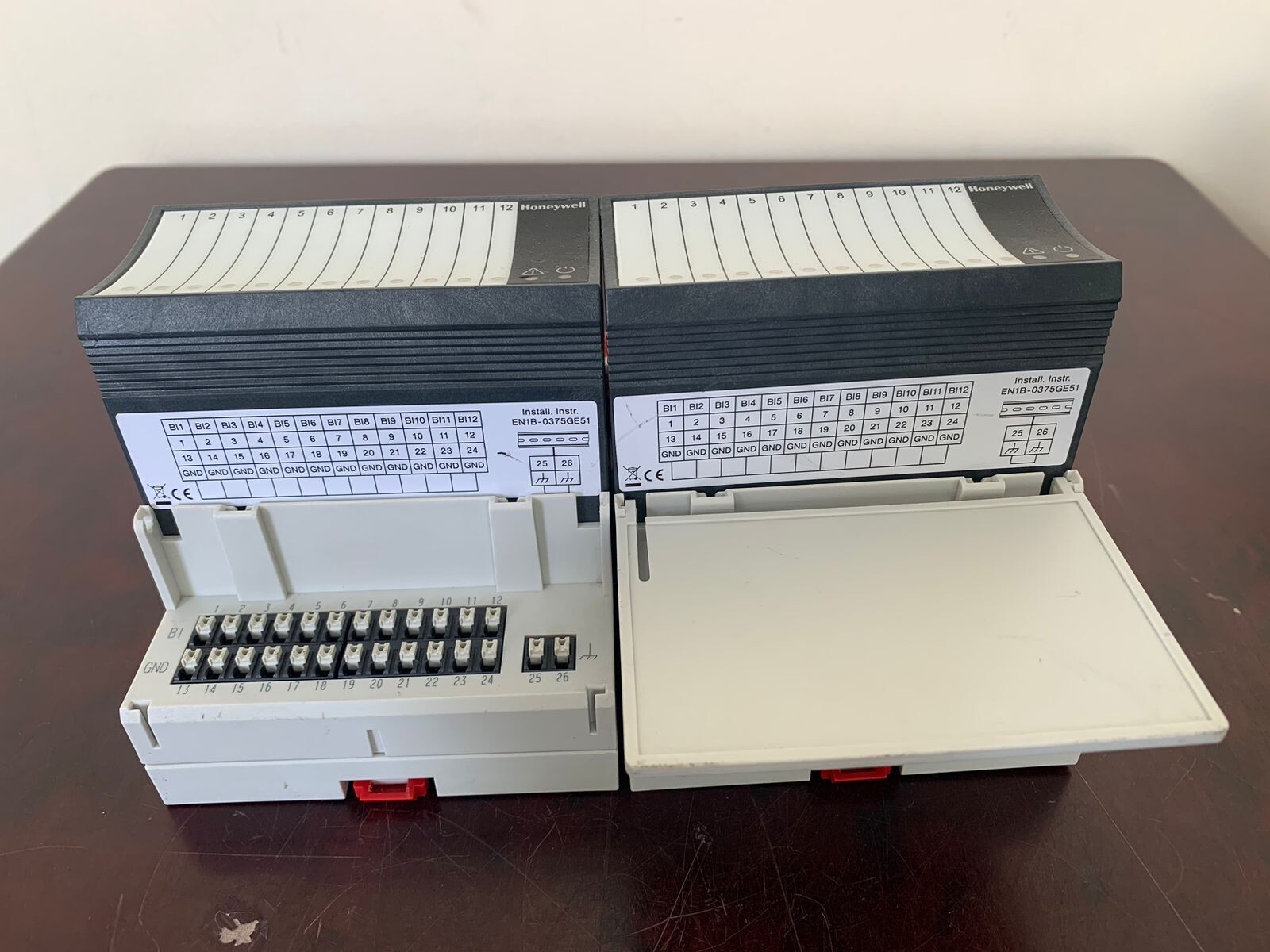 Honeywell / I/O Module with Terminal Socket / XFL823A / XS823