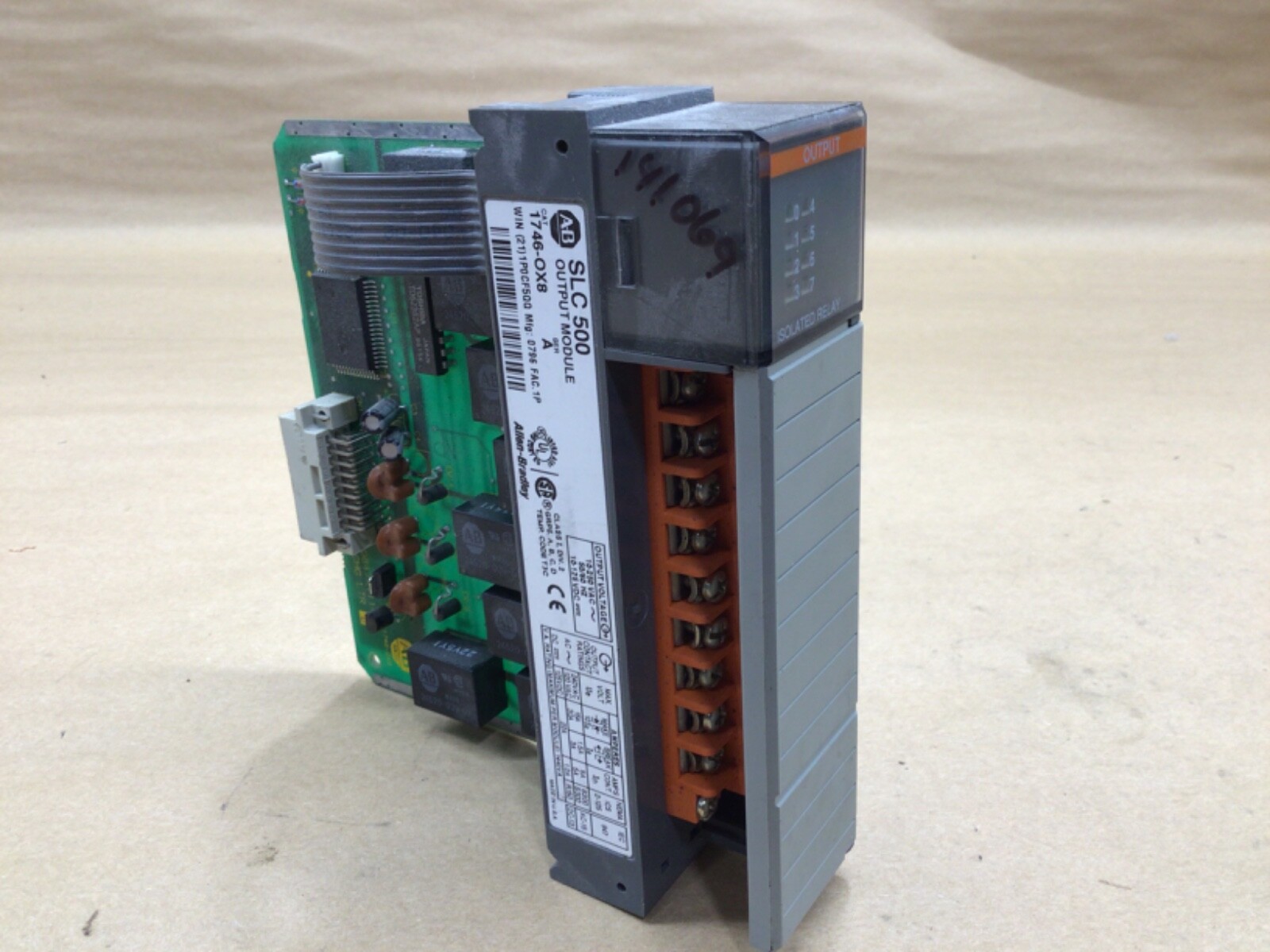 Allen Bradley 1746-OX8 Isolated Relay Ser A Output Module SLC 500 #4026X44IAC